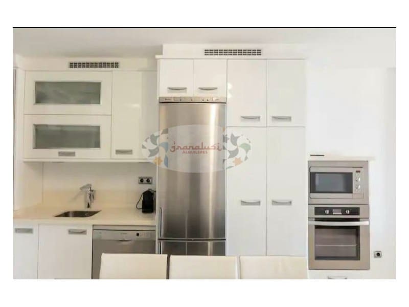 3 soveværelse Lejlighed til leje i Almunecar med garage - € 990 (Ref: 8577656)