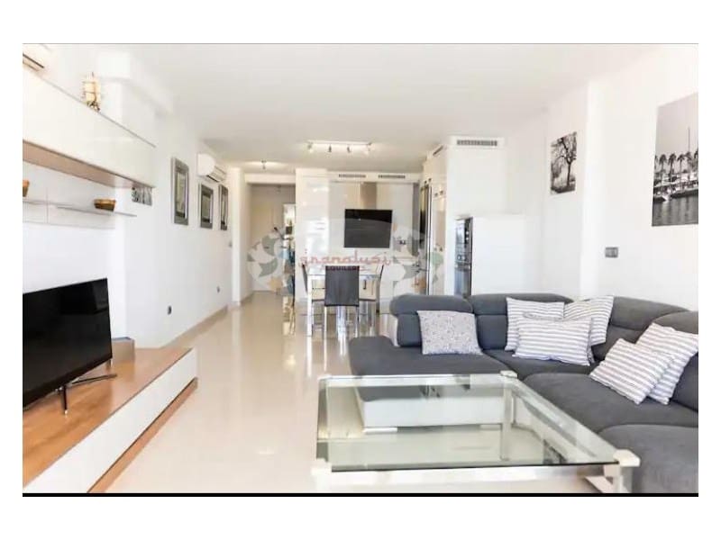 3 soveværelse Lejlighed til leje i Almunecar med garage - € 990 (Ref: 8577656)