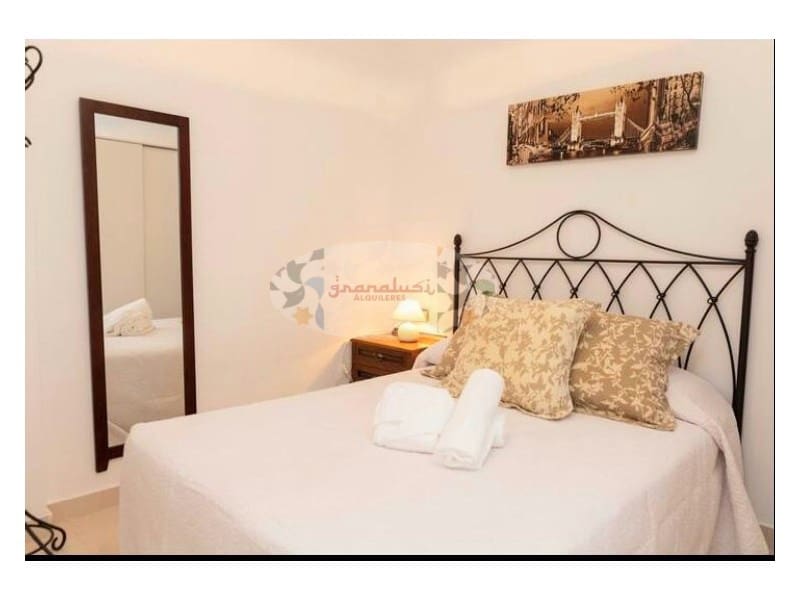 3 soveværelse Lejlighed til leje i Almunecar med garage - € 990 (Ref: 8577656)