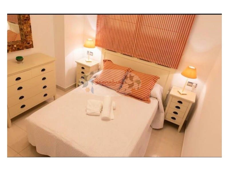 3 soveværelse Lejlighed til leje i Almunecar med garage - € 990 (Ref: 8577656)