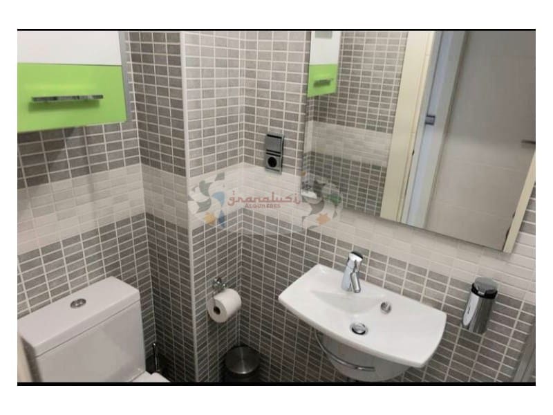 3 soveværelse Lejlighed til leje i Almunecar med garage - € 990 (Ref: 8577656)