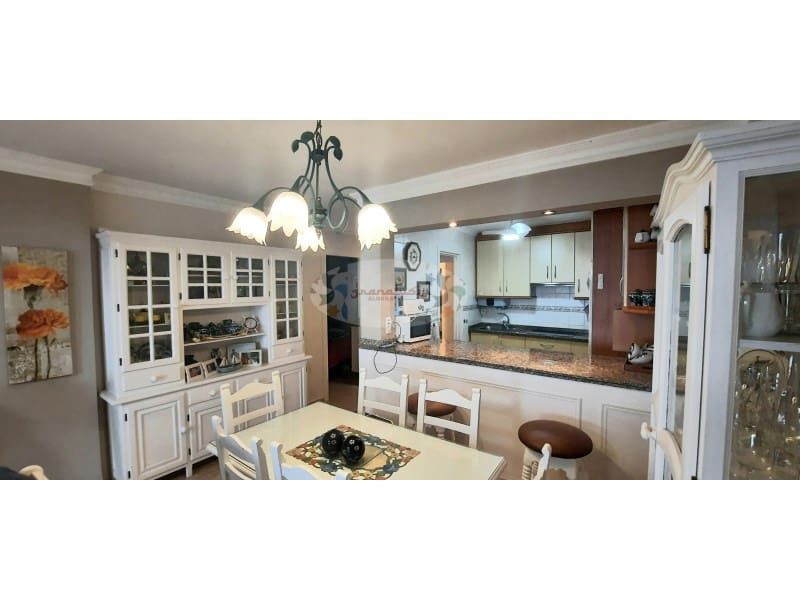 2 soveværelse Lejlighed til leje i Almunecar med garage - € 790 (Ref: 8622944)