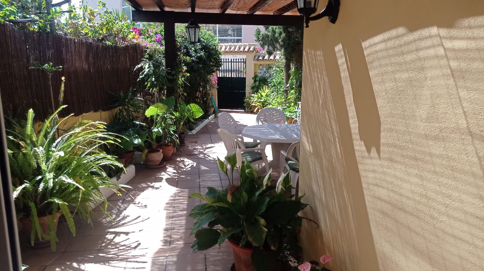 2 sovrum Hus att hyra i Almunecar med garage - 890 € (Ref: 9116542)