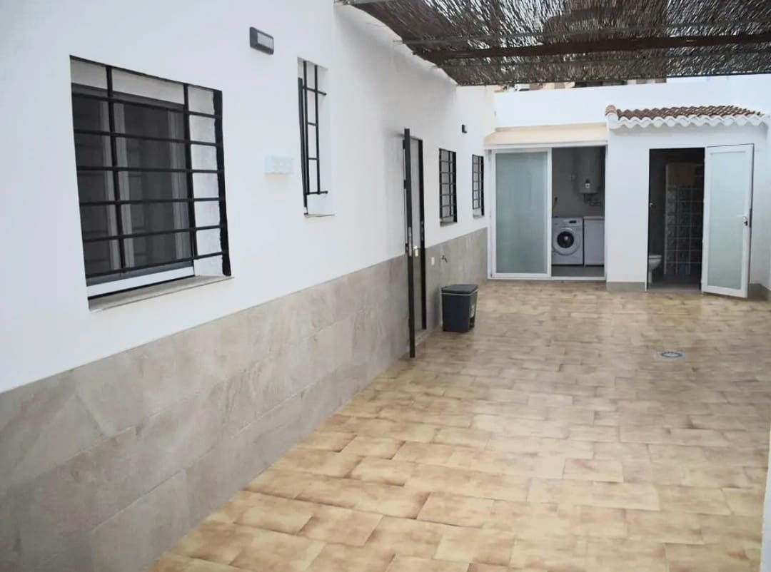 4 sovrum Hus att hyra i Almunecar med garage - 1 400 € (Ref: 9126617)