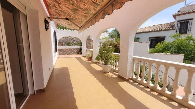 3 bedroom Villa for rent in Almuñécar with pool garage - € 1,500 (Ref: 9136720)