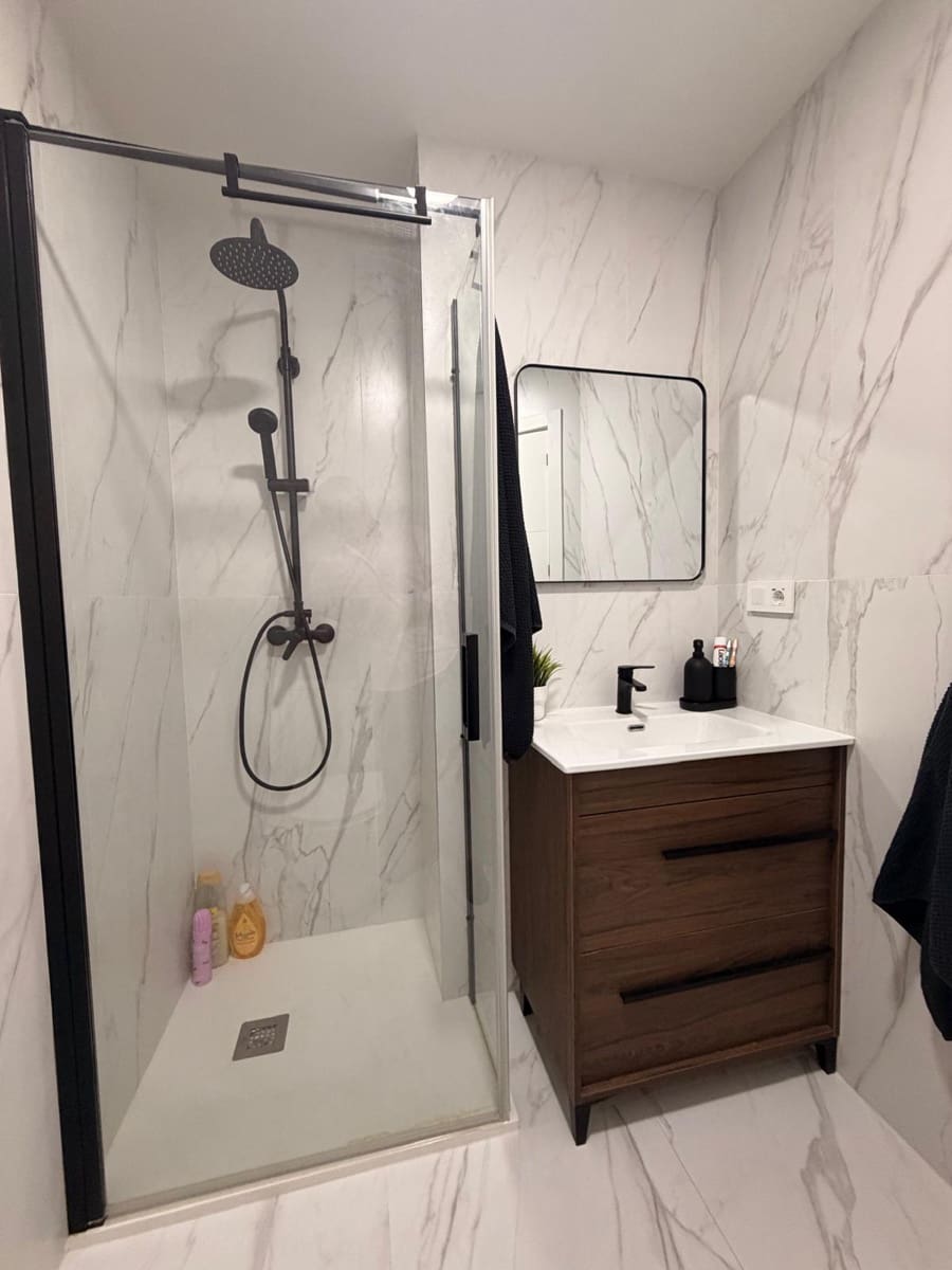 Appartement de 2 chambres à louer à Salobrena avec piscine garage - 850 € (Ref: 9900741)