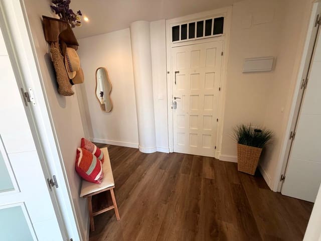 Appartement de 2 chambres à louer à Salobreña avec piscine garage - 850 € (Ref: 9900741)