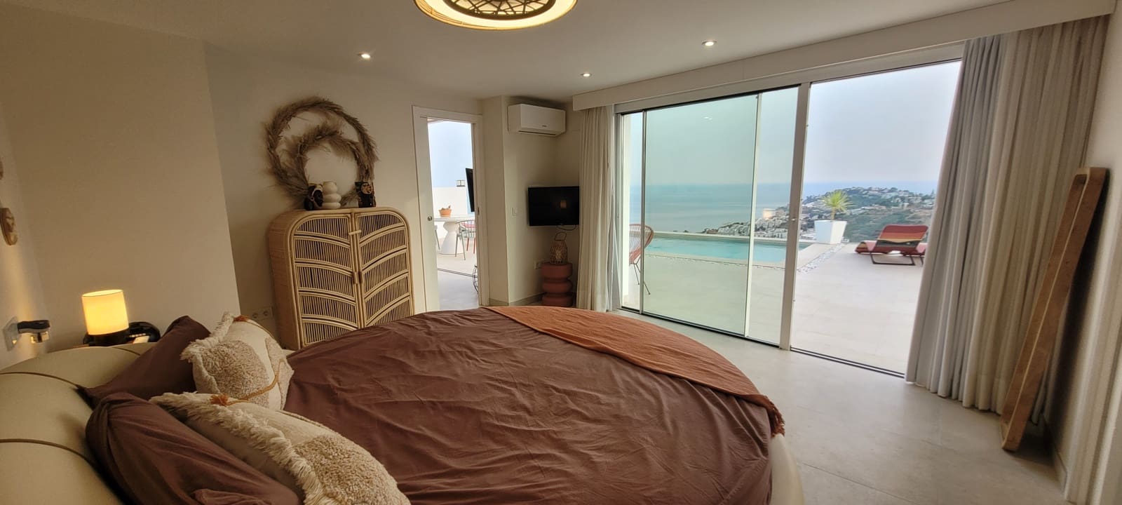 2 soverom Villa til leie i Almunecar med svømmebasseng garasje - € 1 600 (Ref: 9972456)