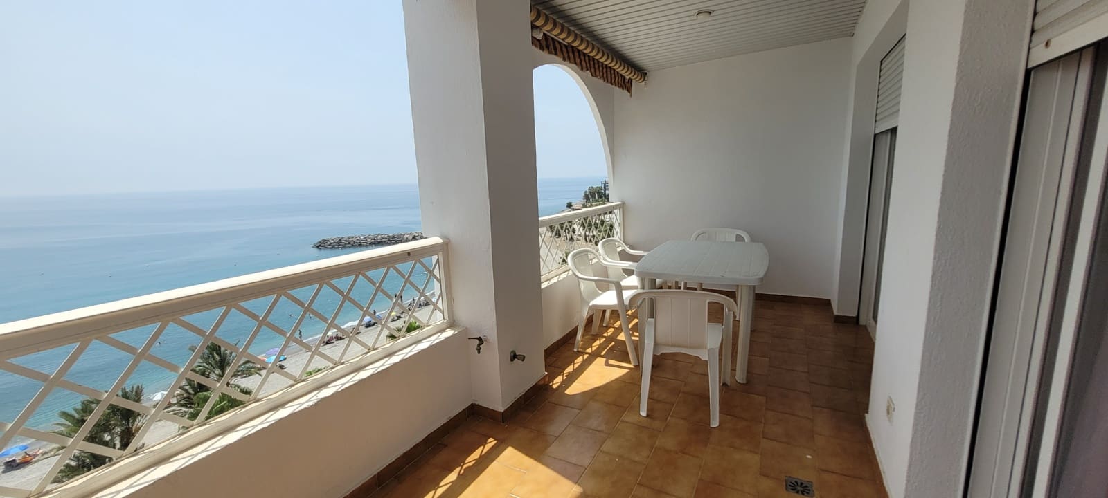 3 soverom Strandleiligheter til leie i Almunecar med garasje - € 1 400 (Ref: 9995380)