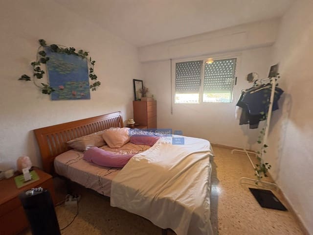 4 soveværelse Lejlighed til salg i Gilet - € 149.000 (Ref: 10060894)