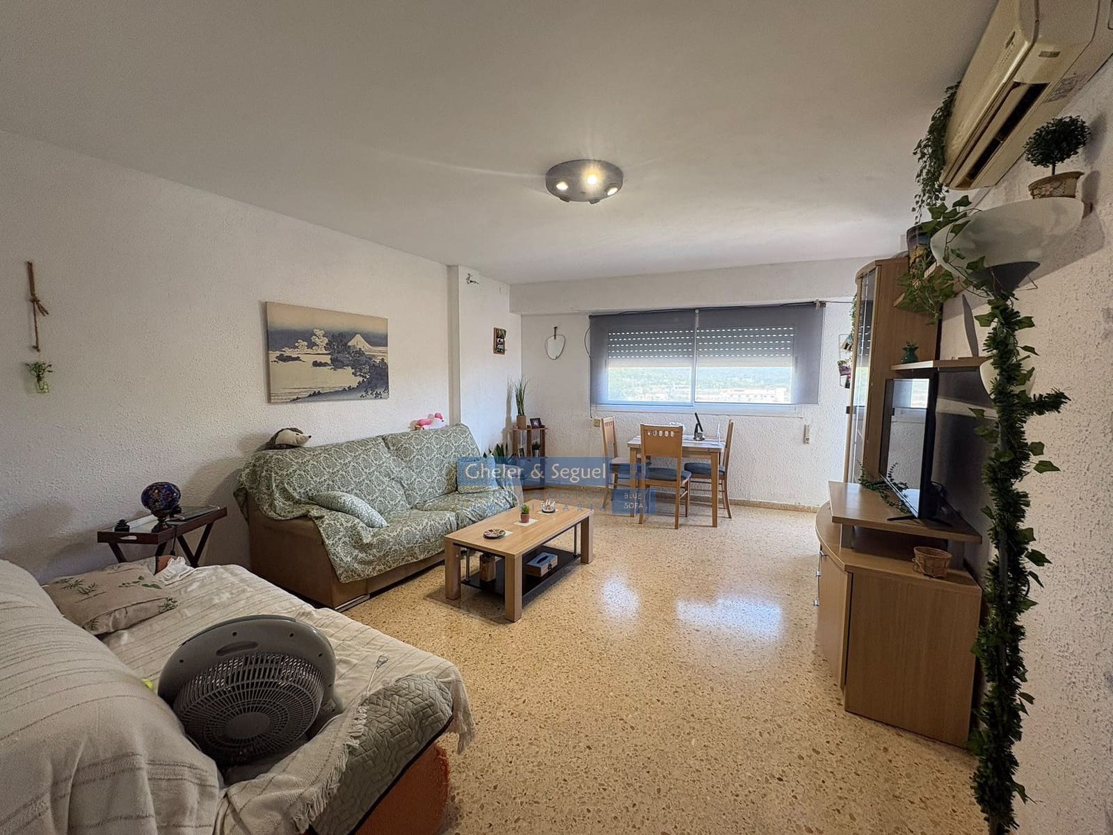 4 soveværelse Lejlighed til salg i Gilet - € 149.000 (Ref: 10060894)
