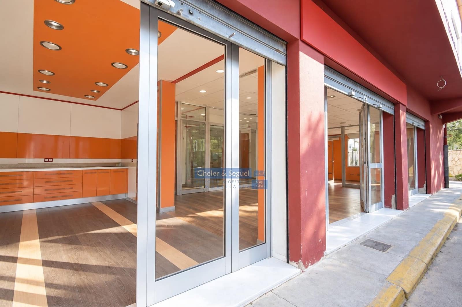 Commercieel te koop in Alfara d'Algimia - € 79.000 (Ref: 10160778)
