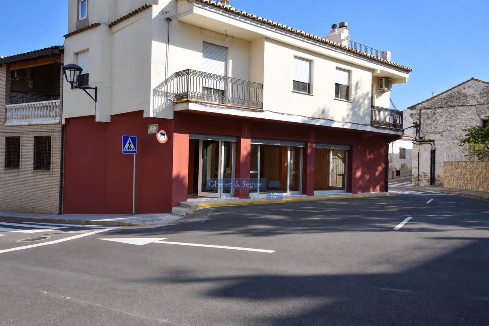 Commercieel te koop in Alfara d'Algimia - € 79.000 (Ref: 10160778)