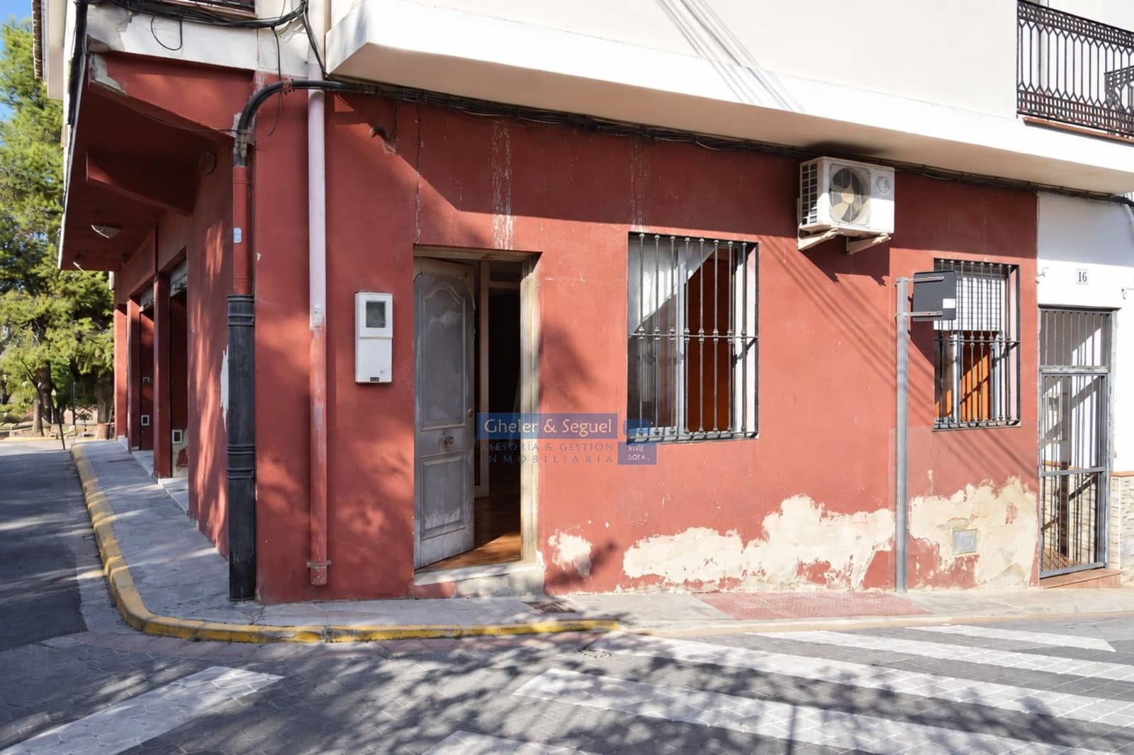 Commercieel te koop in Alfara d'Algimia - € 79.000 (Ref: 10160778)
