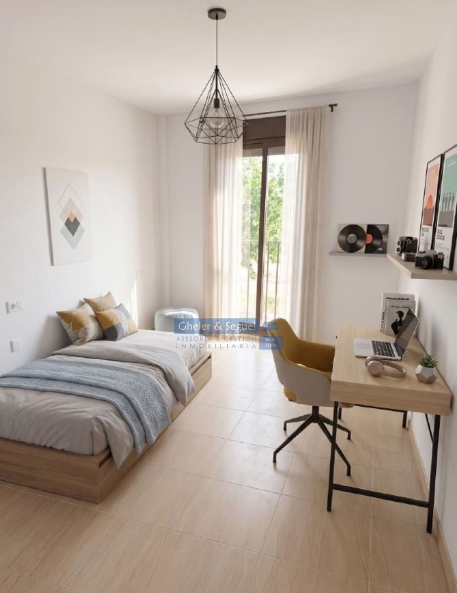 2 bedroom Apartment for sale in Petres - € 175,000 (Ref: 10167525)
