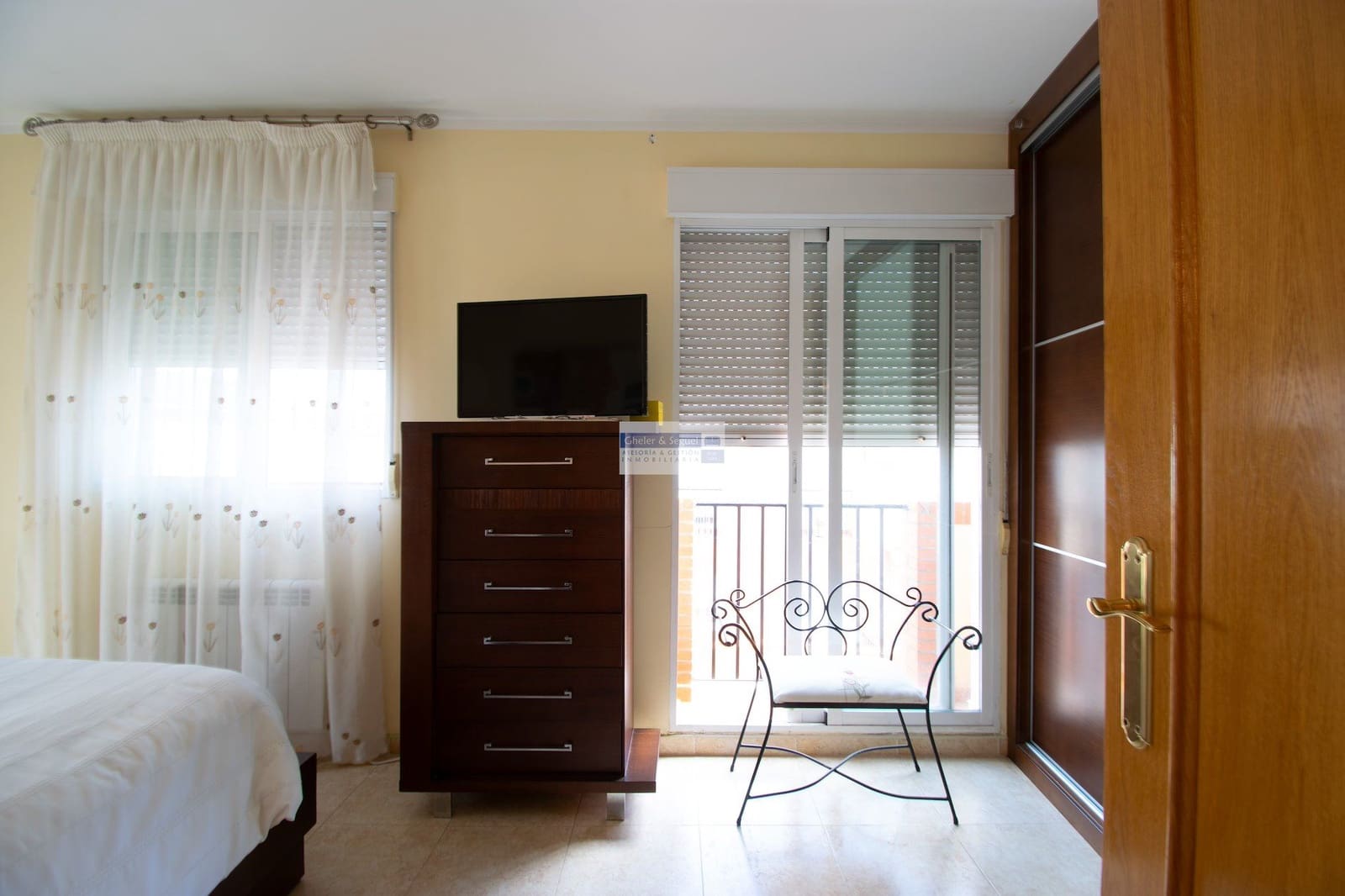 4 bedroom Villa for sale in La Vall d'Uixo - € 245,000 (Ref: 9522728)