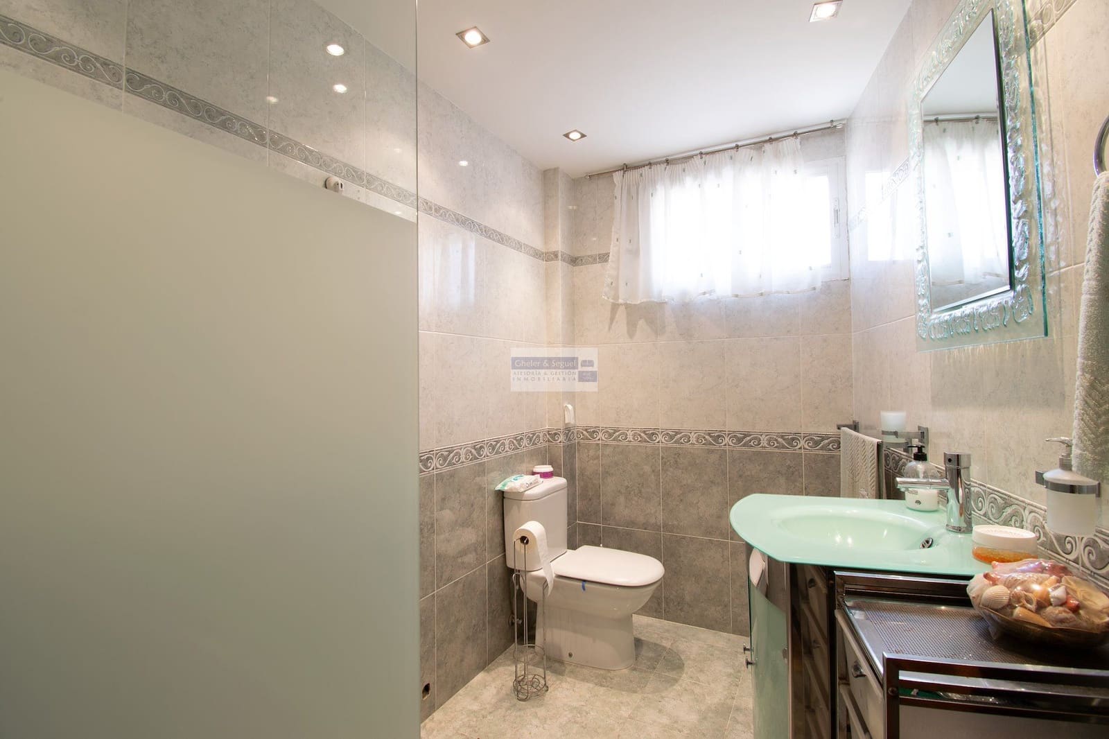 4 bedroom Villa for sale in La Vall d'Uixo - € 245,000 (Ref: 9522728)