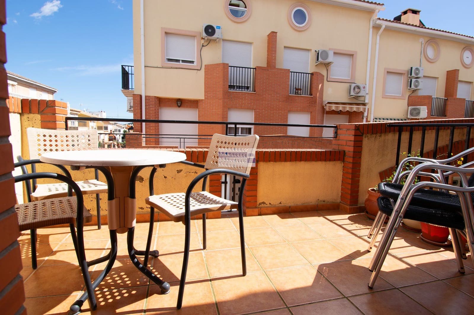 4 bedroom Villa for sale in La Vall d'Uixo - € 245,000 (Ref: 9522728)