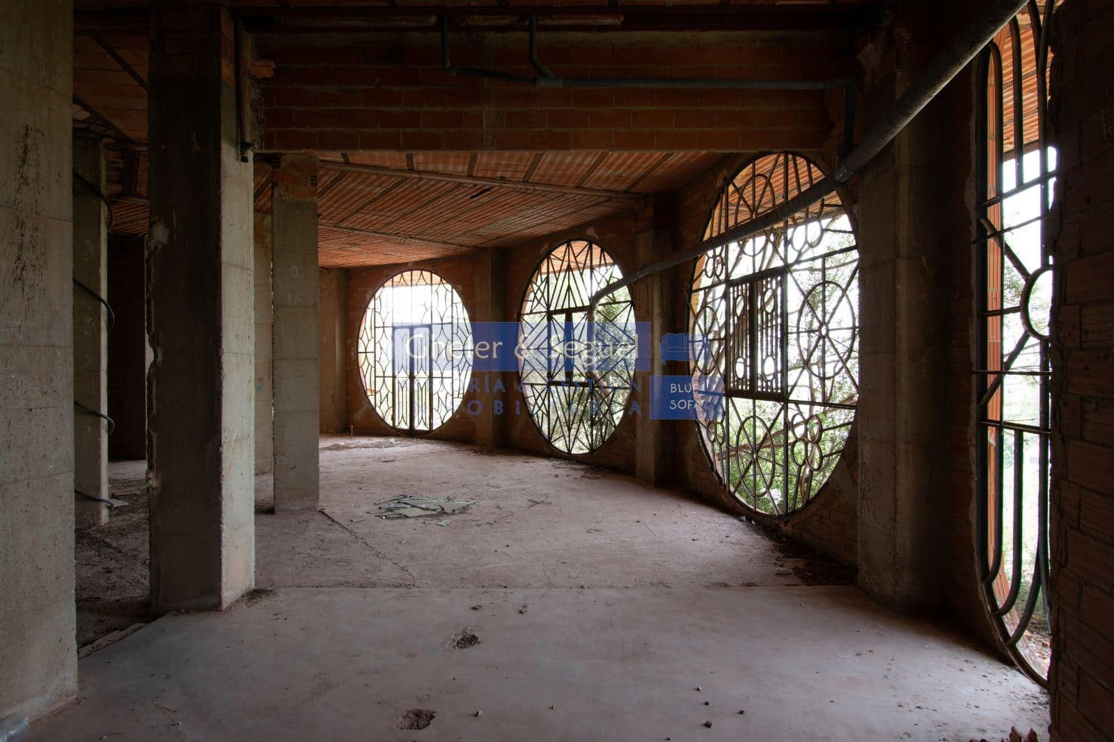 5 makuuhuone Huvila myytävänä paikassa Serra - 380 000 € (Ref: 9522729)