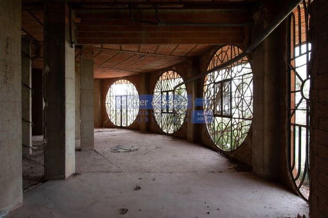 5 makuuhuone Huvila myytävänä paikassa Serra - 380 000 € (Ref: 9522729)