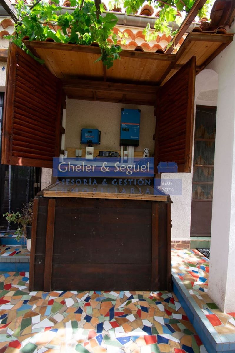 3 bedroom Villa for sale in Algar de Palancia with pool - € 235,000 (Ref: 9522731)