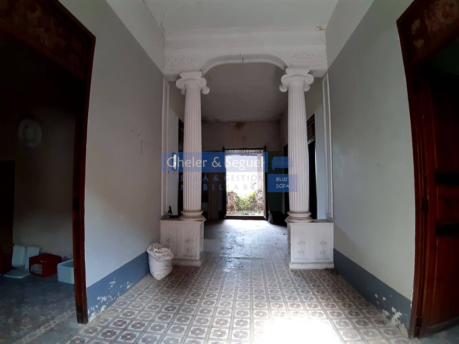 5 bedroom Townhouse for sale in Gilet - € 399,800 (Ref: 9522734)