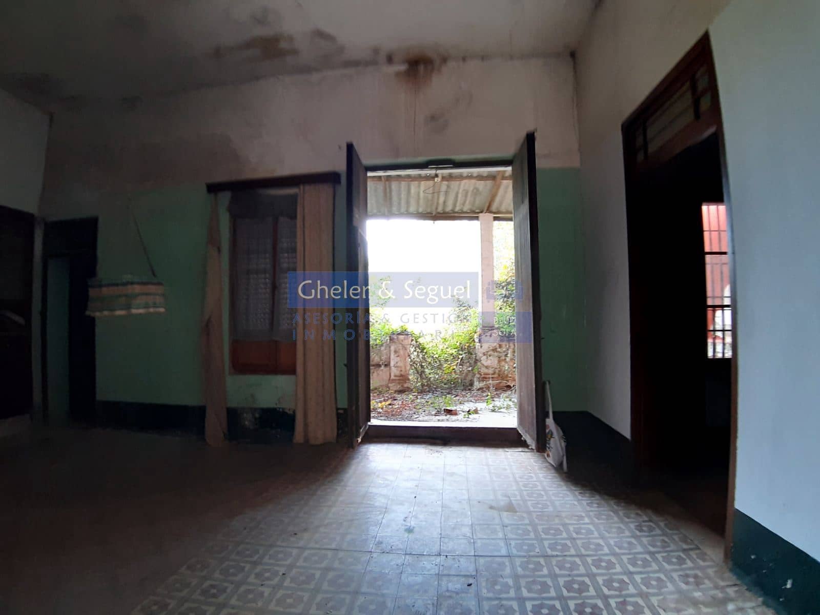 5 bedroom Townhouse for sale in Gilet - € 399,800 (Ref: 9522734)