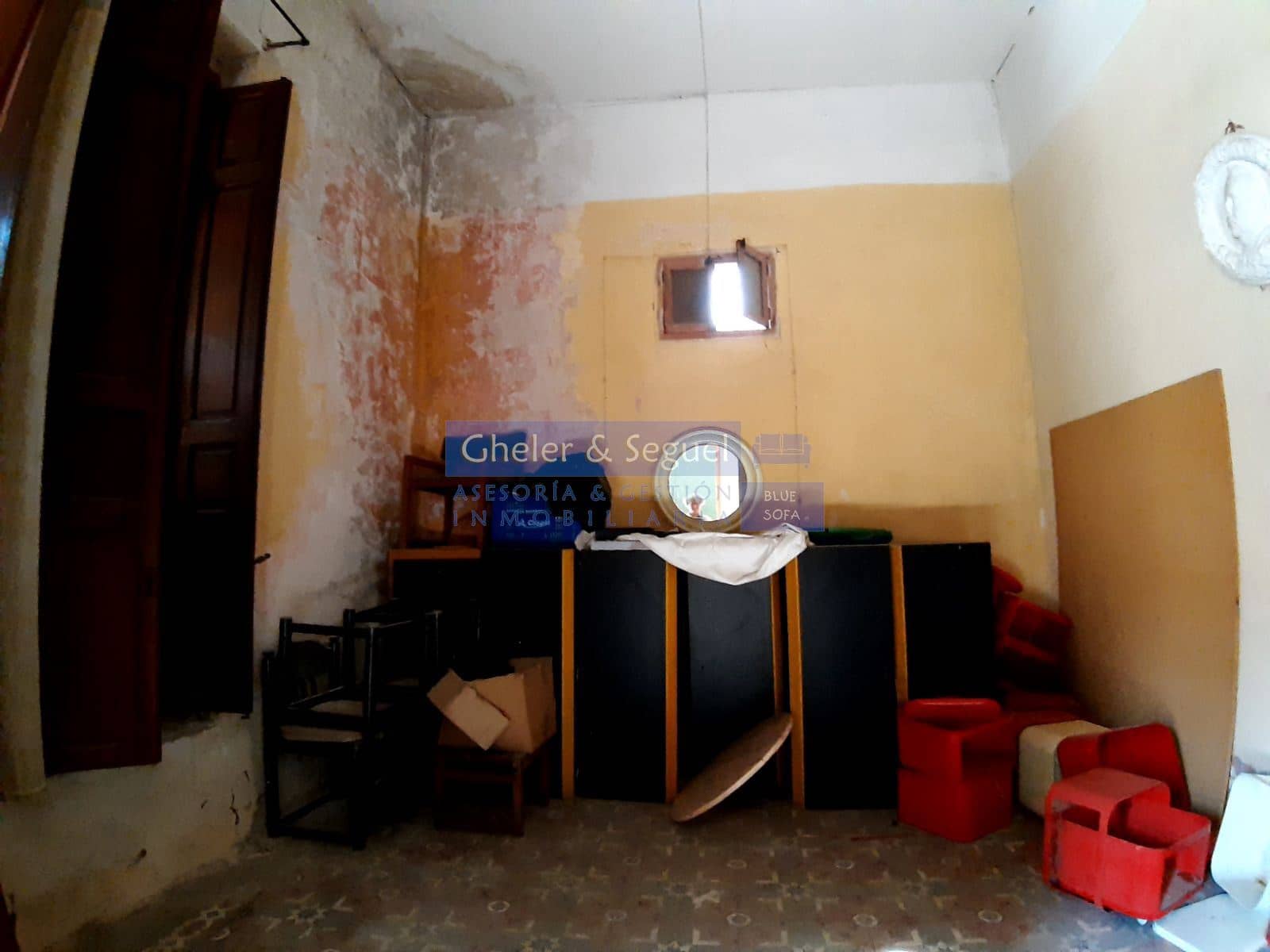 5 bedroom Townhouse for sale in Gilet - € 399,800 (Ref: 9522734)