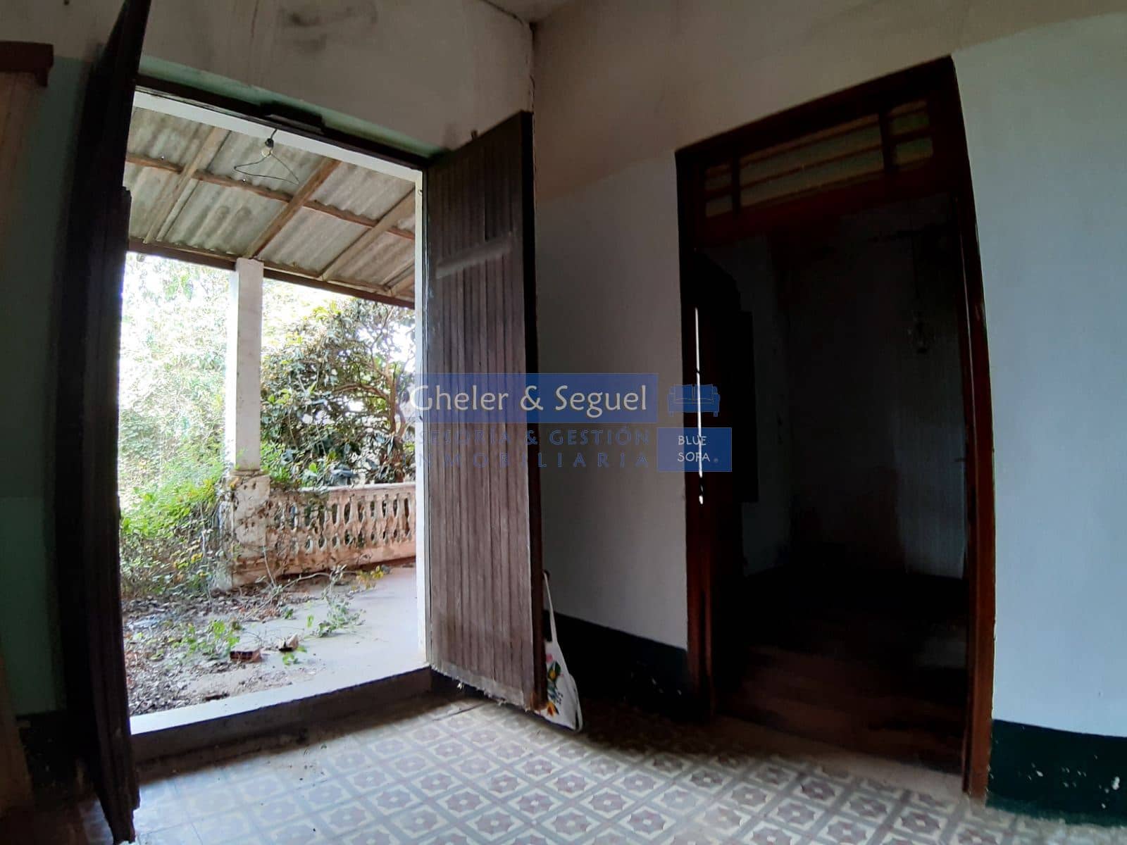 5 bedroom Townhouse for sale in Gilet - € 399,800 (Ref: 9522734)