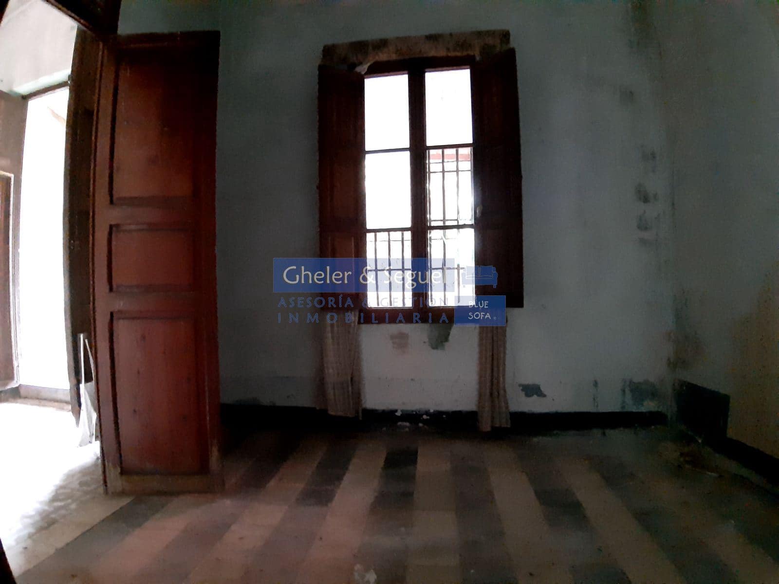 5 bedroom Townhouse for sale in Gilet - € 399,800 (Ref: 9522734)