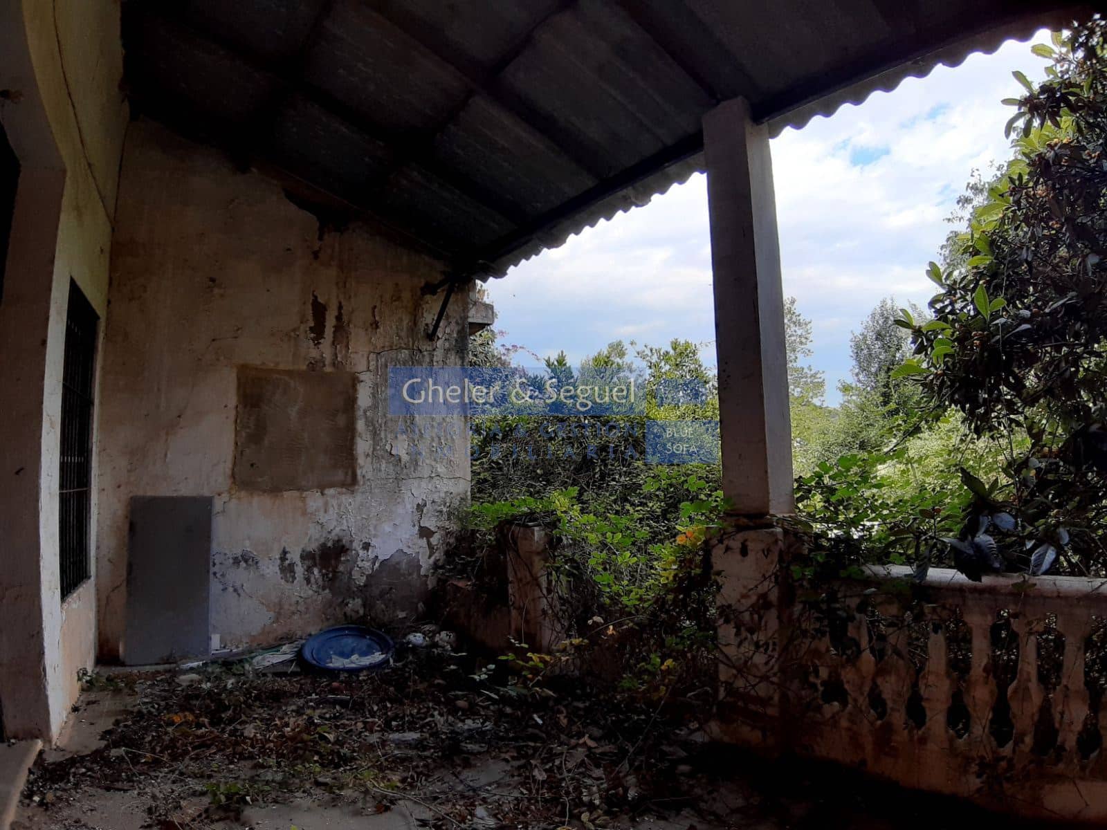 5 bedroom Townhouse for sale in Gilet - € 399,800 (Ref: 9522734)