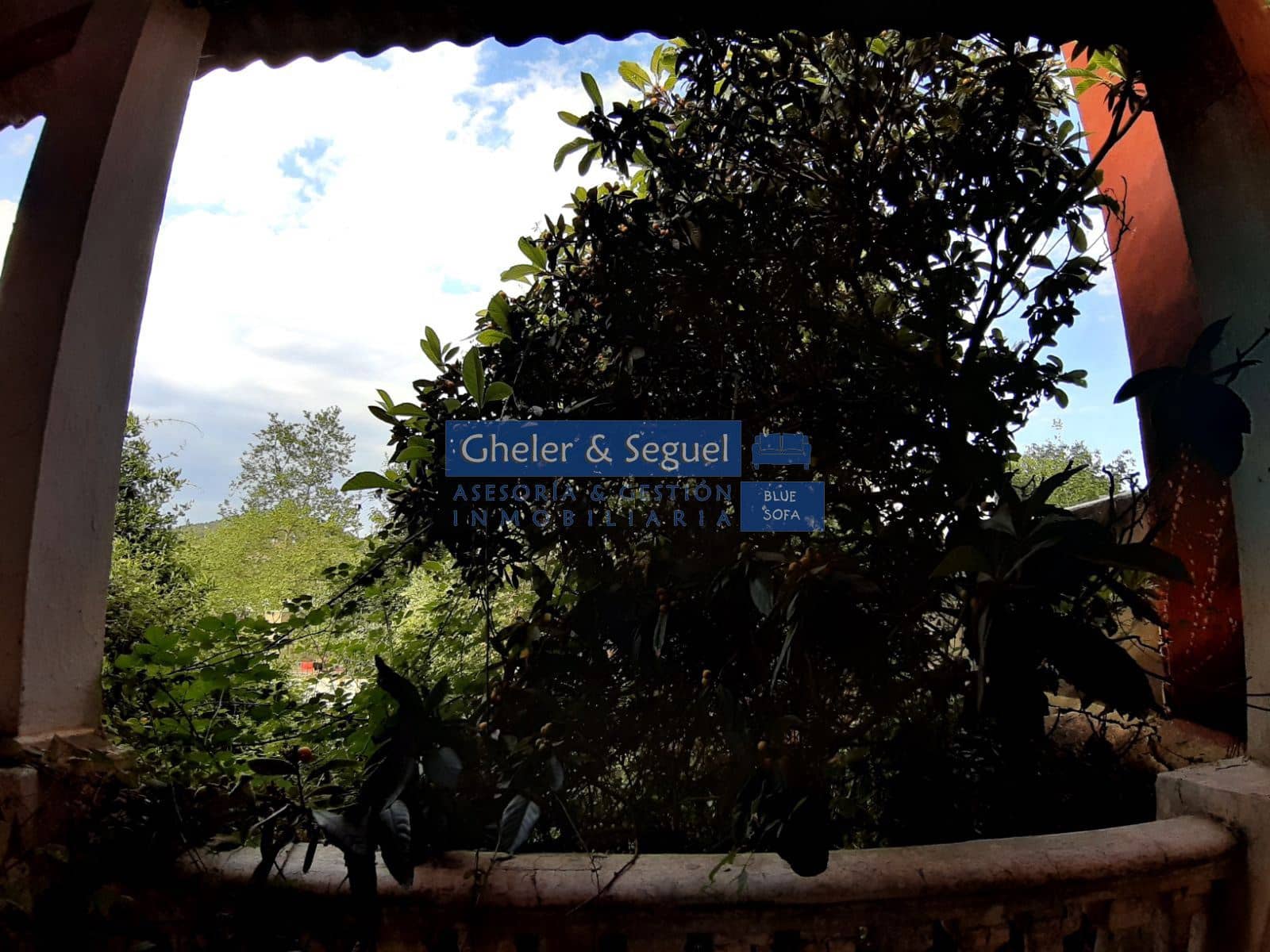 5 bedroom Townhouse for sale in Gilet - € 399,800 (Ref: 9522734)