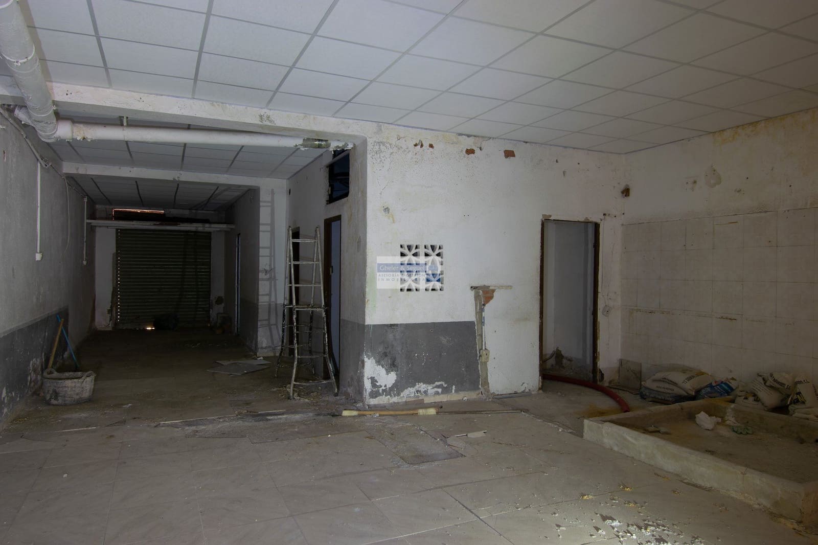 Kommersiell til salgs i Valencia by - € 125 000 (Ref: 9522746)