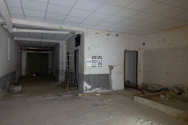 Kommersiell til salgs i Valencia by - € 125 000 (Ref: 9522746)