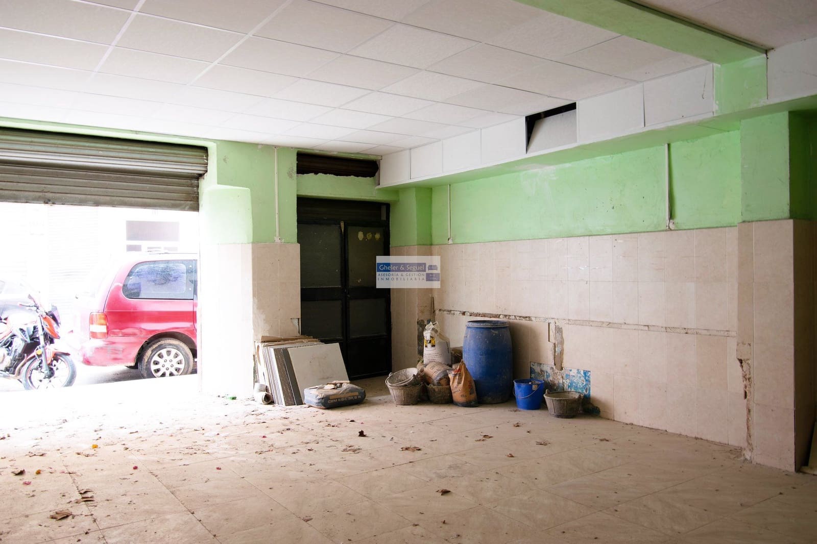 Kommersiell til salgs i Valencia by - € 125 000 (Ref: 9522746)