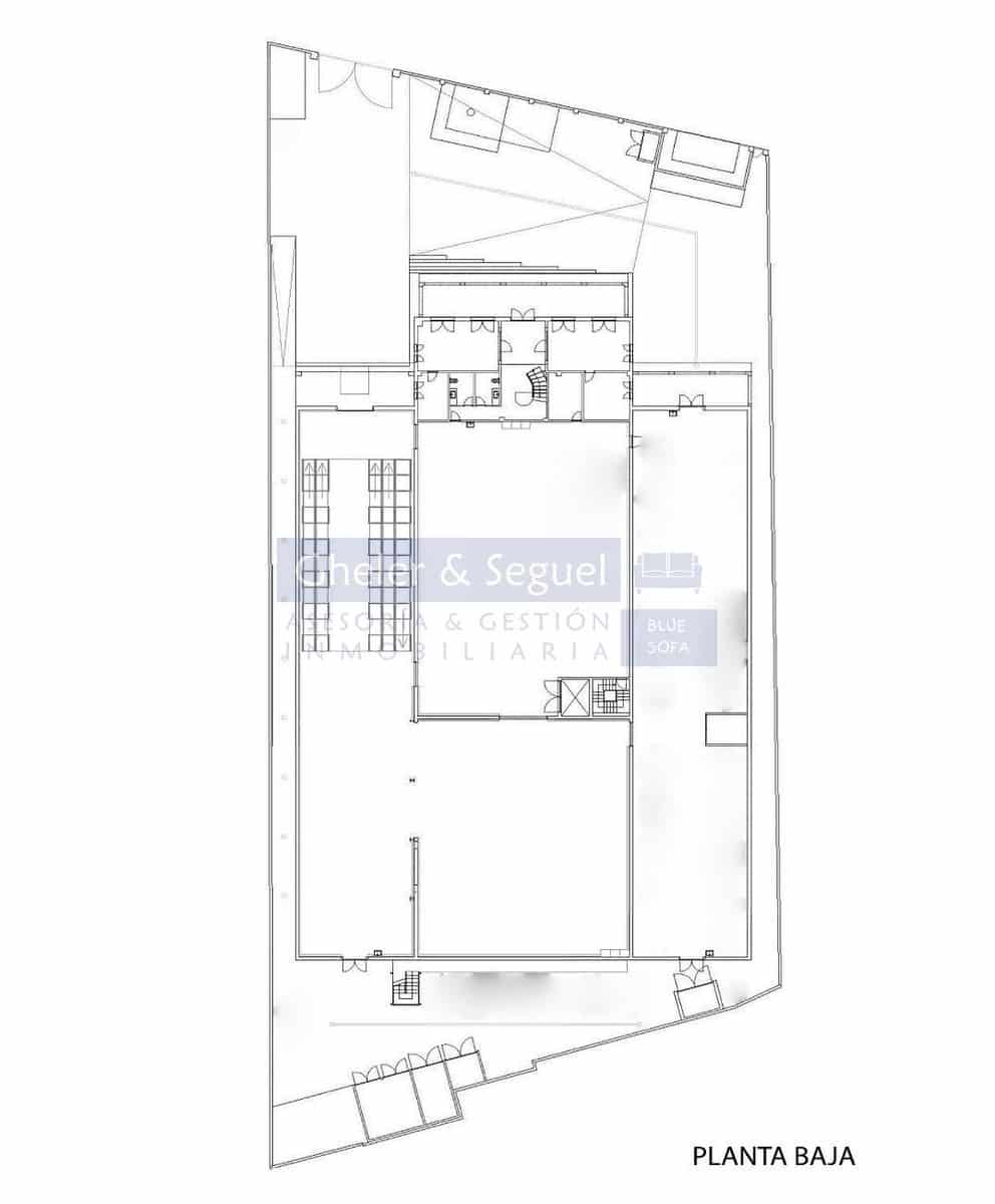 Kaupallinen myytävänä paikassa Estivella - 3 000 000 € (Ref: 9522747)