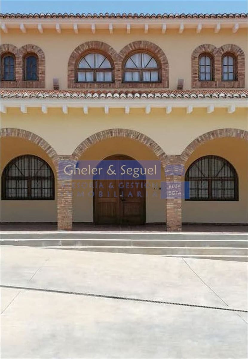 Kaupallinen myytävänä paikassa Estivella - 3 000 000 € (Ref: 9522747)