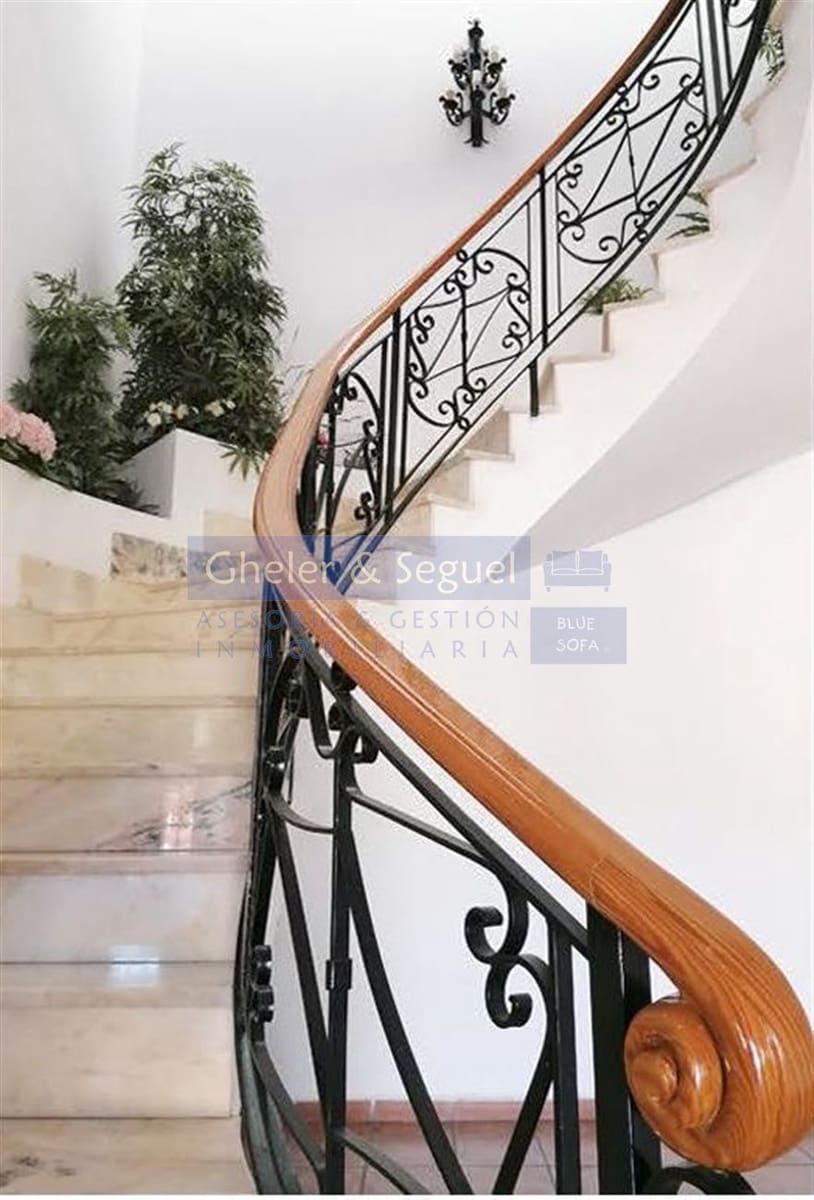 Kaupallinen myytävänä paikassa Estivella - 3 000 000 € (Ref: 9522747)