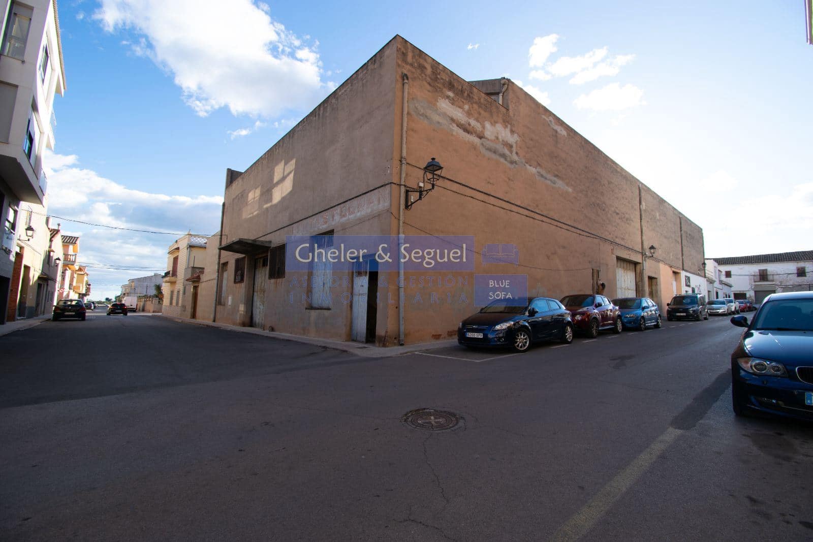 Kaupallinen myytävänä paikassa Faura - 599 000 € (Ref: 9522748)