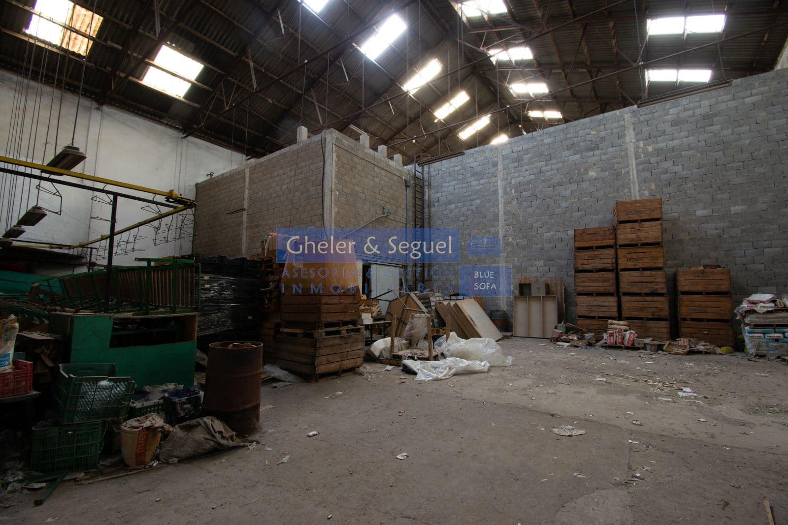 Kaupallinen myytävänä paikassa Faura - 599 000 € (Ref: 9522748)