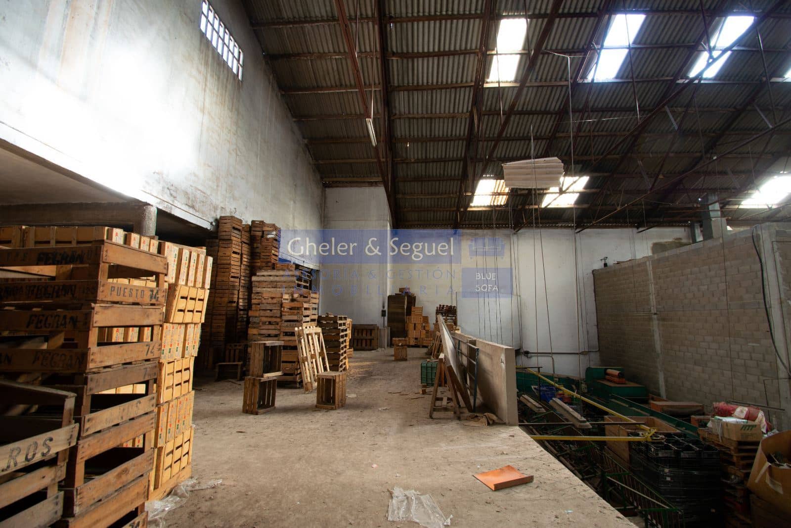 Kaupallinen myytävänä paikassa Faura - 599 000 € (Ref: 9522748)