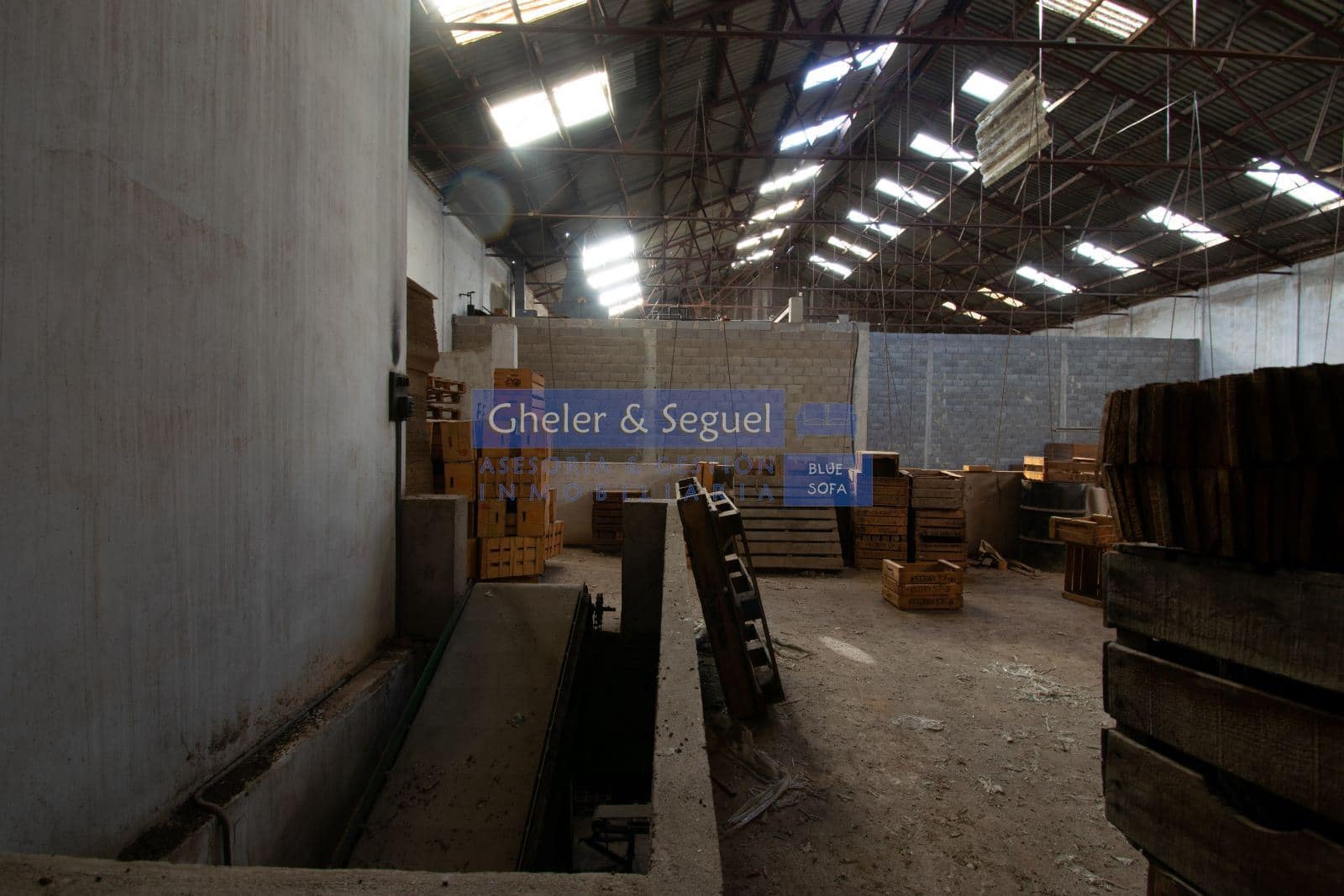 Kaupallinen myytävänä paikassa Faura - 599 000 € (Ref: 9522748)