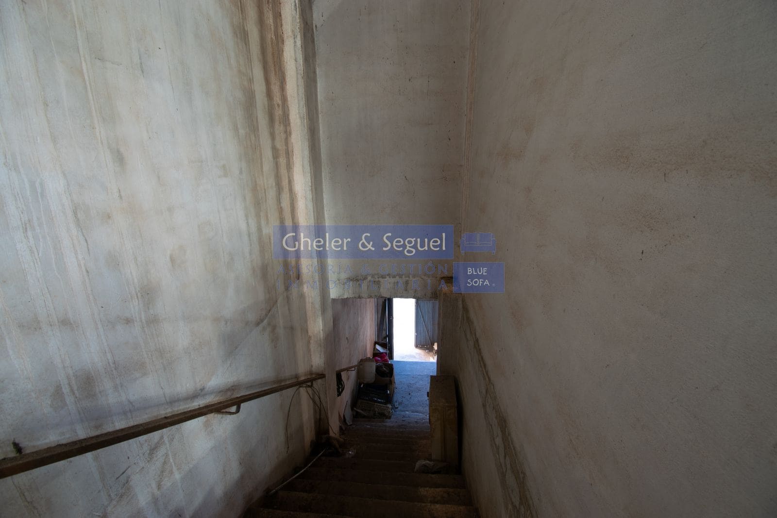 Kaupallinen myytävänä paikassa Faura - 599 000 € (Ref: 9522748)