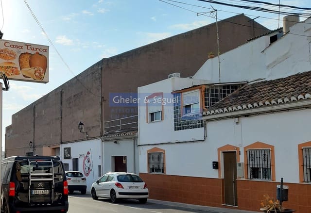 Kaupallinen myytävänä paikassa Faura - 599 000 € (Ref: 9522748)