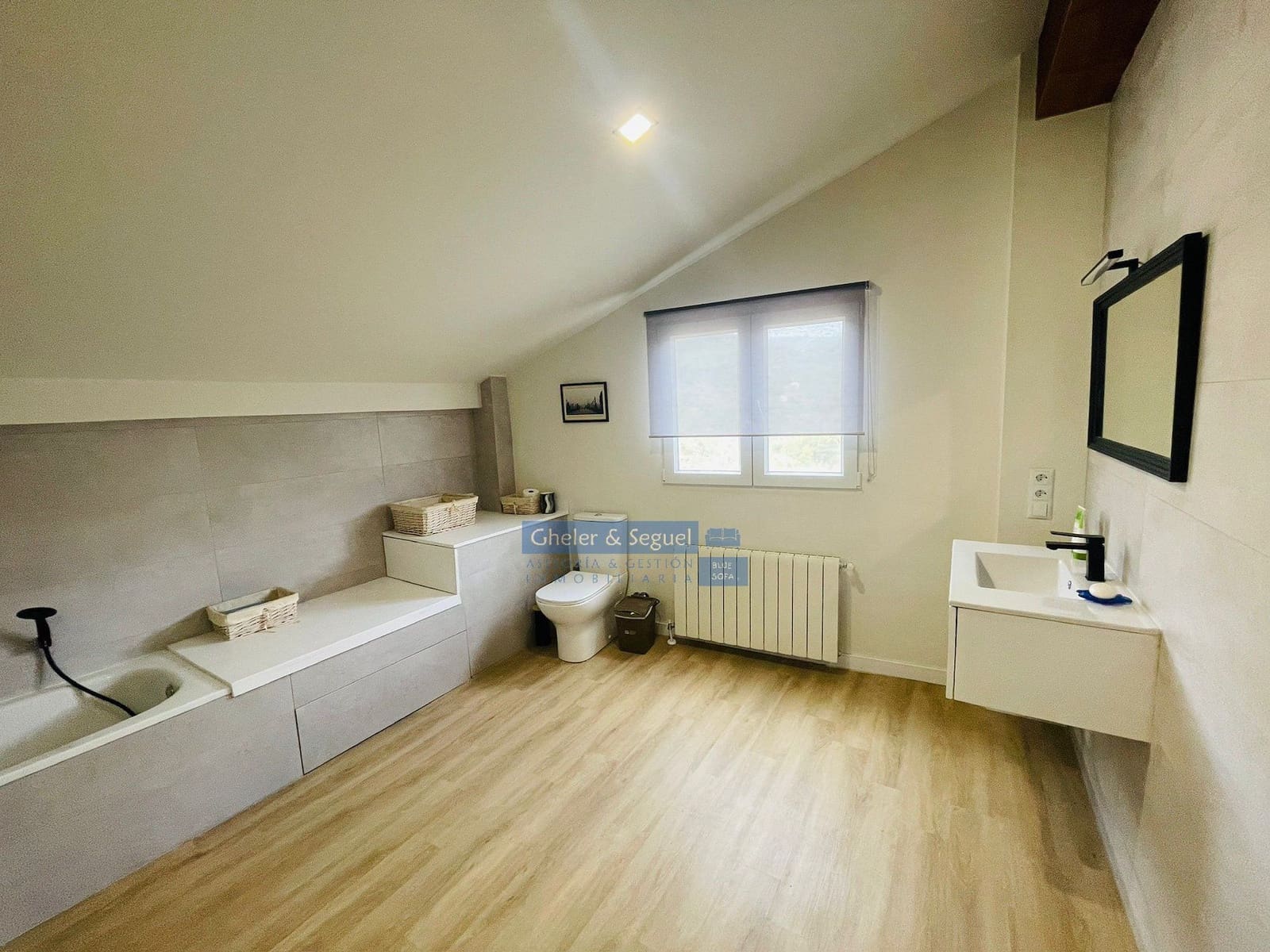 4 makuuhuone Huvila myytävänä paikassa Serra - 367 000 € (Ref: 9522749)