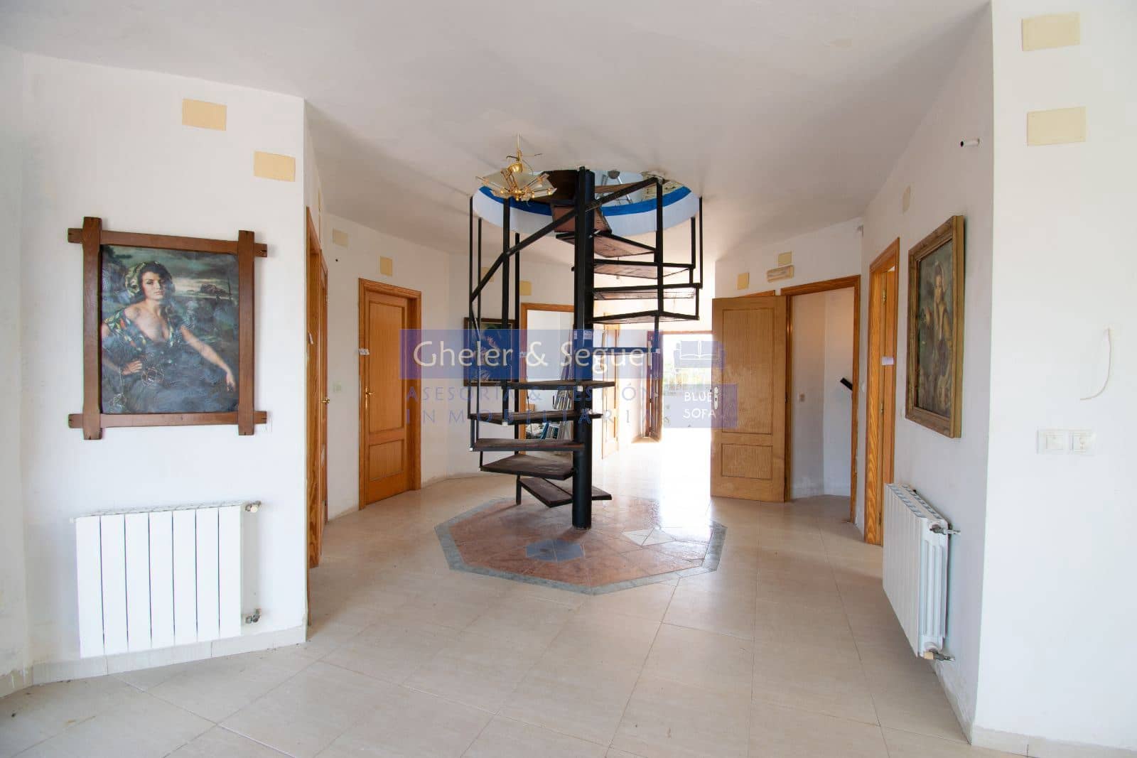 8 bedroom Villa for sale in Borriol - € 459,000 (Ref: 9522757)