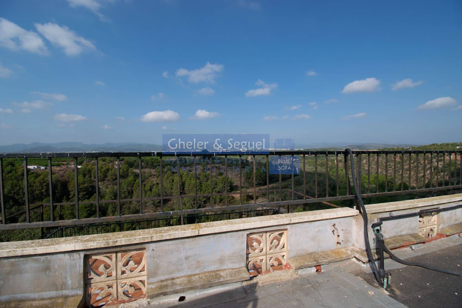 8 bedroom Villa for sale in Borriol - € 459,000 (Ref: 9522757)