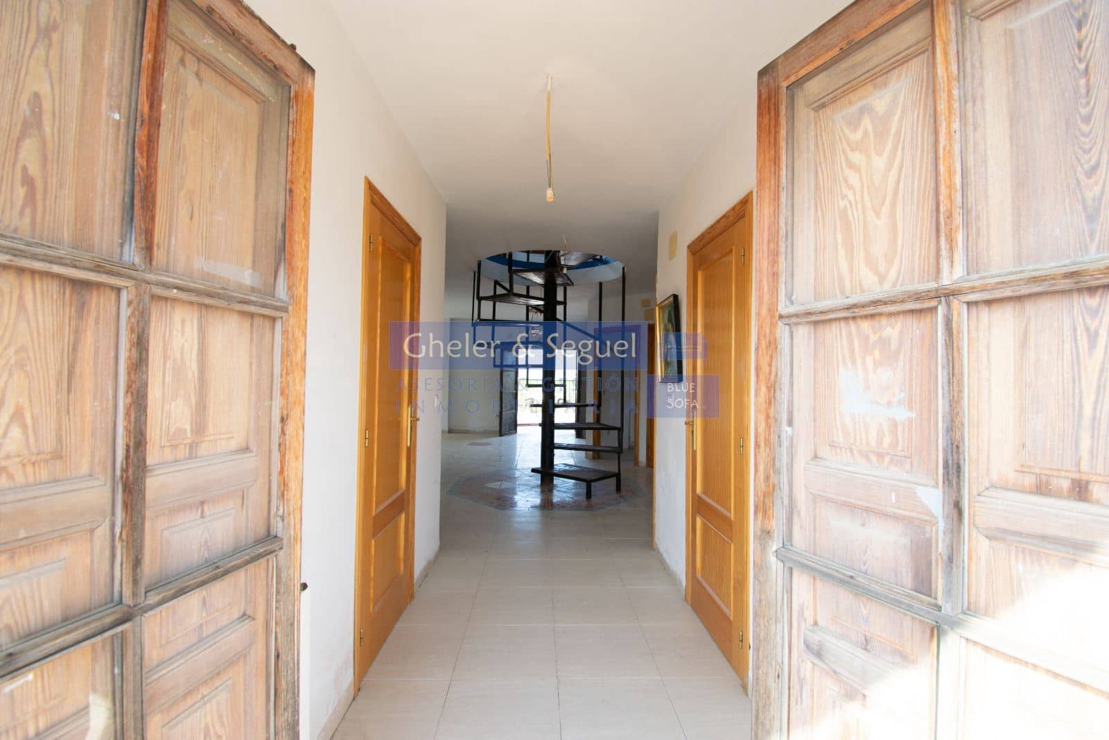 8 bedroom Villa for sale in Borriol - € 459,000 (Ref: 9522757)