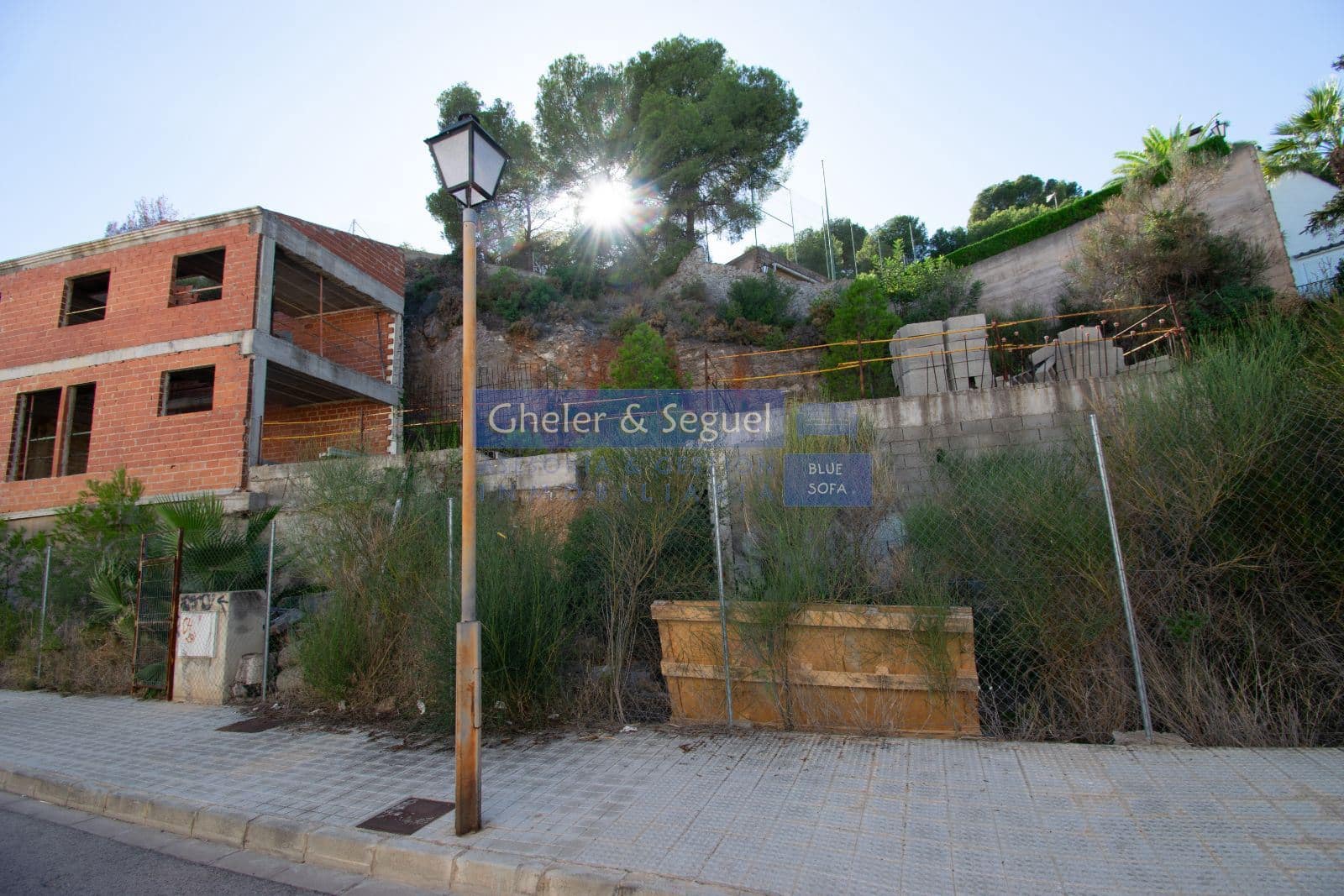 Townhouse for sale in Gilet - € 150,000 (Ref: 9522758)