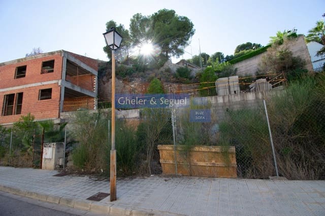 Townhouse for sale in Gilet - € 150,000 (Ref: 9522758)